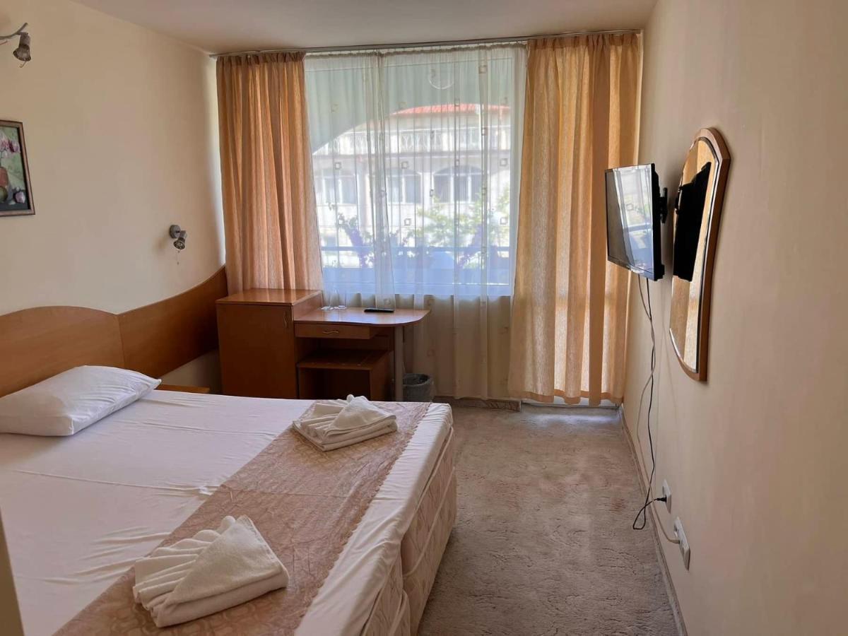 Хотел Диамант Hotel Diamond Balchik Bagian luar foto